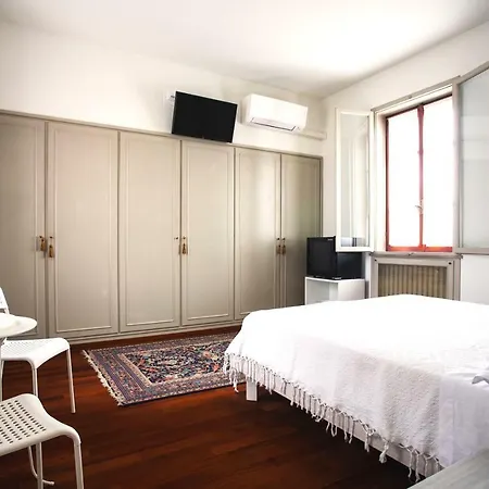 Agrifoglio Bed & Breakfast Desenzano del Garda